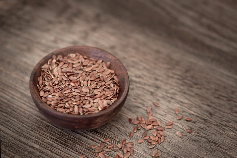 3 Benefits of Flaxseed for Women's Fertility Nattassia Wynter